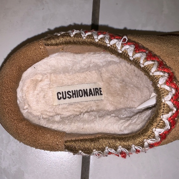Cushionaire Slip On Slippers - Picture 4 of 4